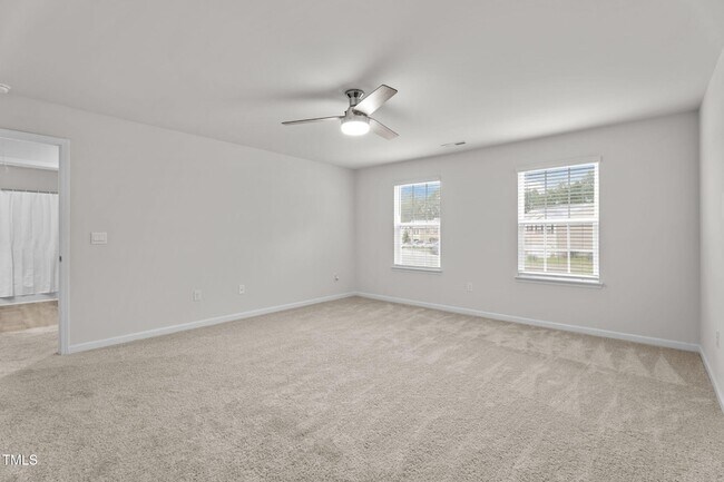 Building Photo - 132 Rockfall Wy