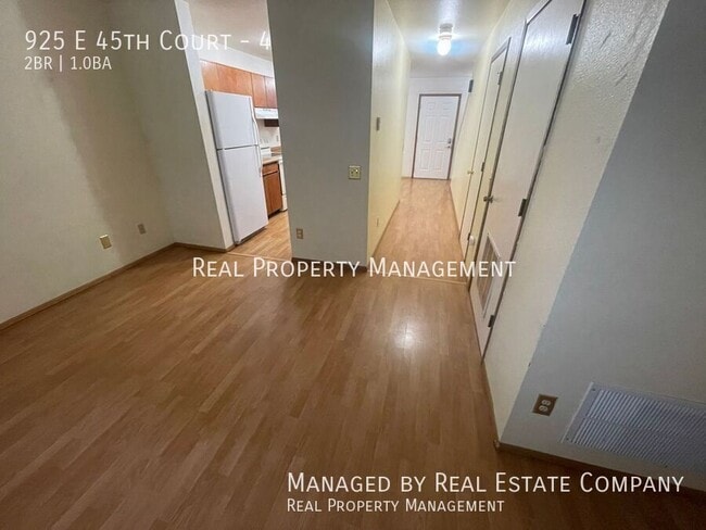 Building Photo - 925 E 45th Ct
