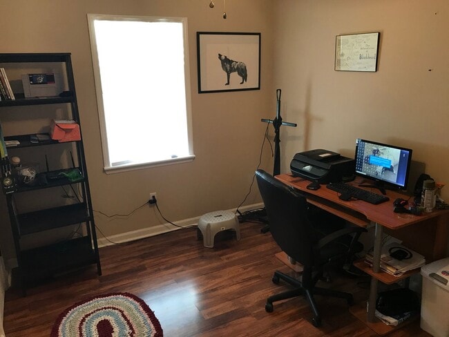 Building Photo - MOVE IN SPECIAL $500.00 OFF FIRST MONTH RE...