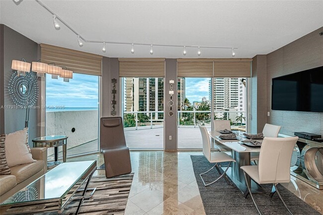 Building Photo - 6515 Collins Ave