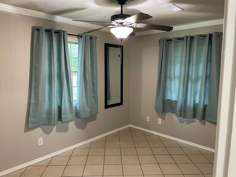 Bedroom 2 - 1185 N Double Springs Rd