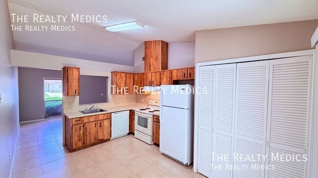 Building Photo - 12349 Antonio Cir