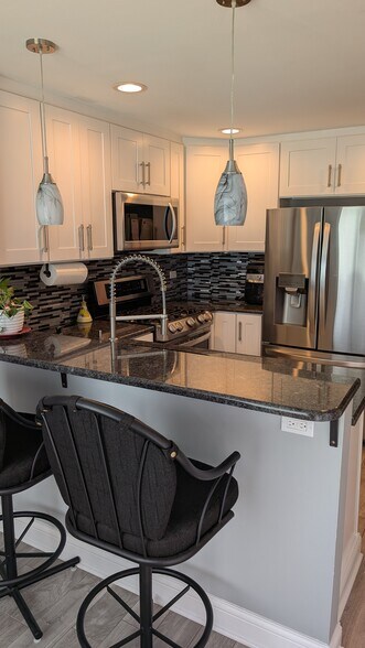 Kitchen - 2253 Petworth Ct
