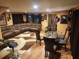 Building Photo - 3440 W Howard Ave