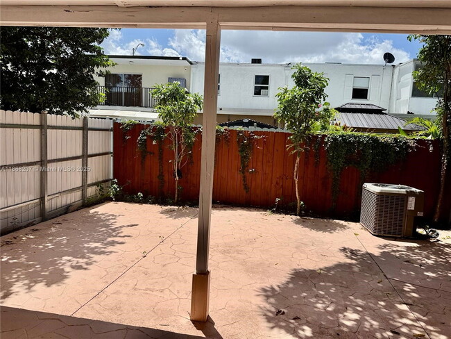 Building Photo - West 81st Place, Hialeah, FL 33014 - 4 BR ...