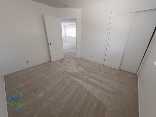 Building Photo - 01760 - % -462 N. 7th Street  #A -C
