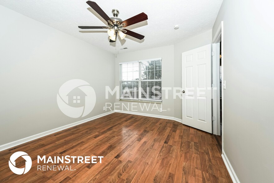Building Photo - 3028 Glenboro Dr