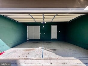 Building Photo - 8378 Sallyport St