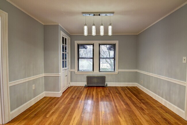 Building Photo - 22 Weston Ave