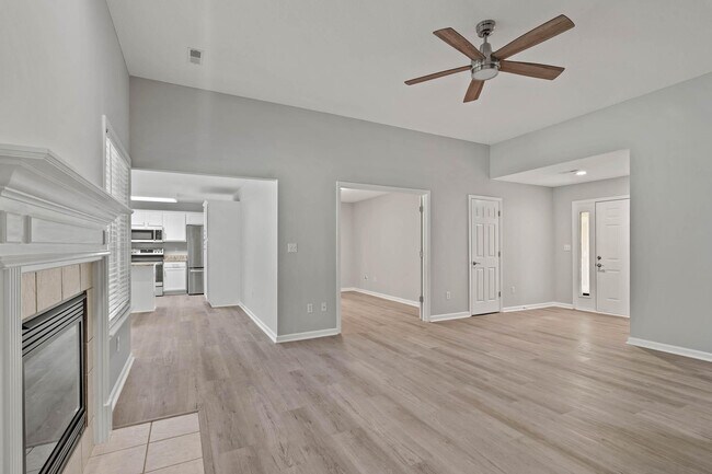 Building Photo - 2404 Lubbock Ct