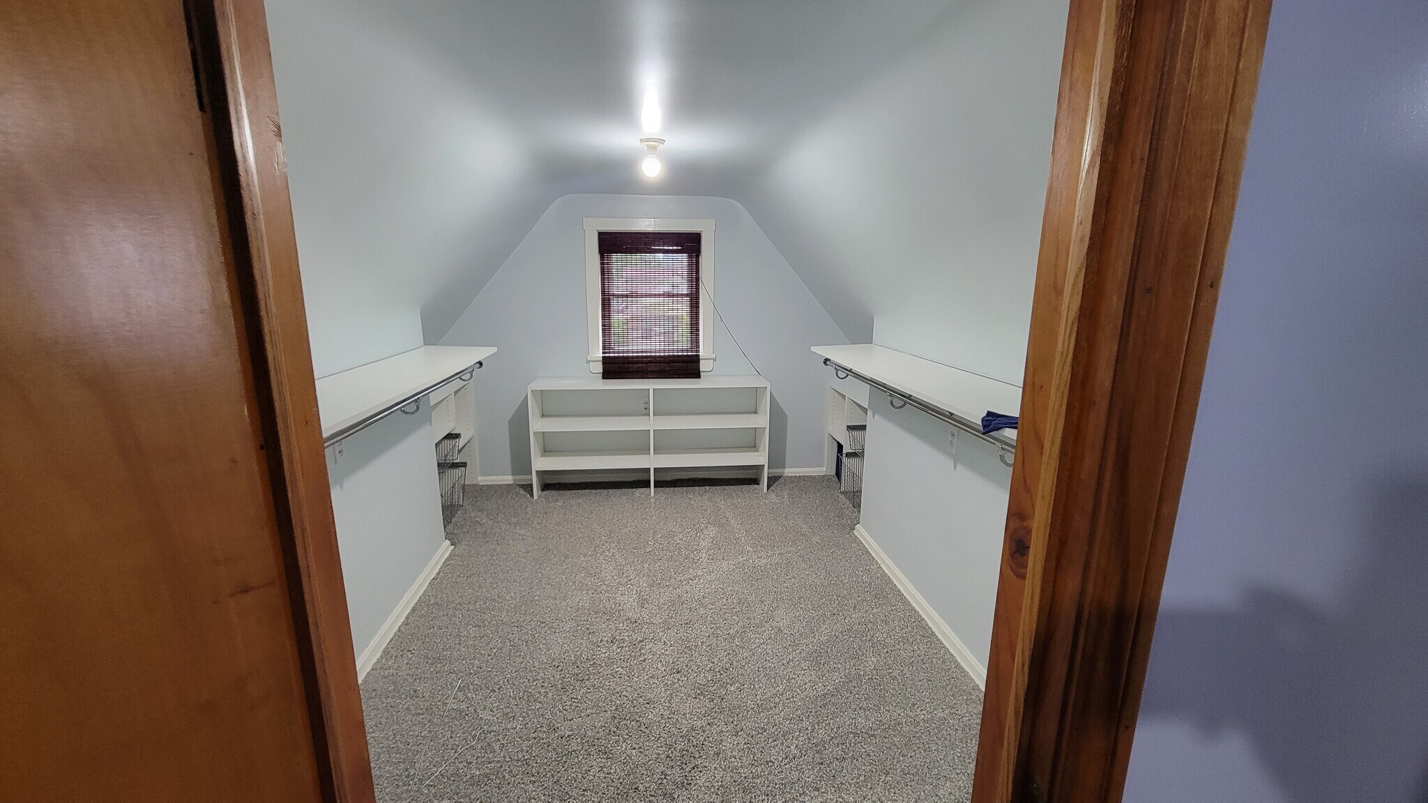 Building Photo - 3429 Ingleside Dr