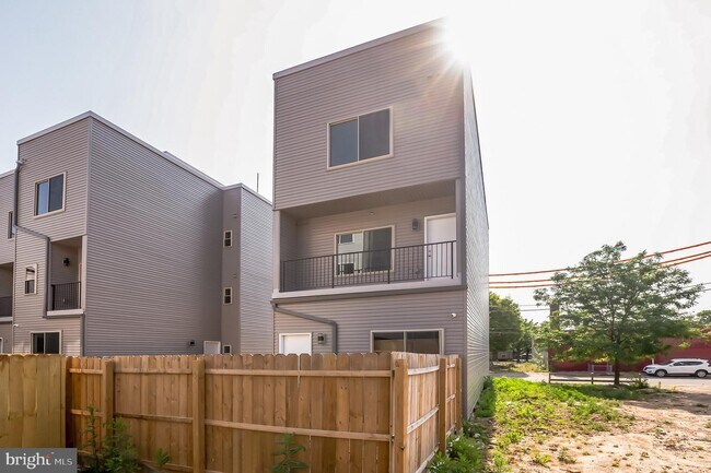 Building Photo - 2106 N 7th St