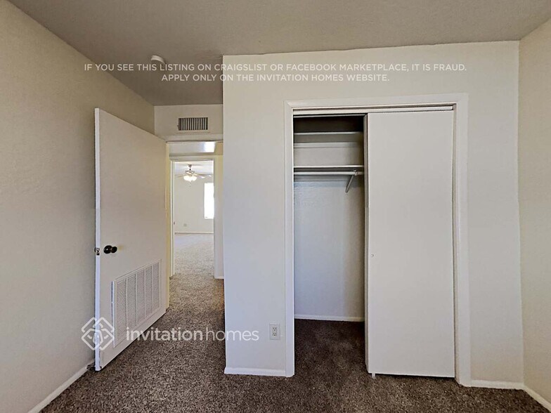 Building Photo - 17845 N 43rd St