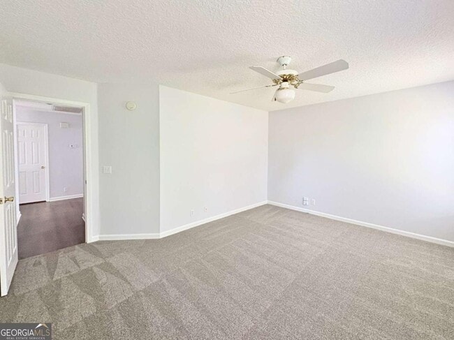 Building Photo - 120 Pleasant Breeze Way