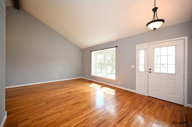 Building Photo - 744 Concord Dr