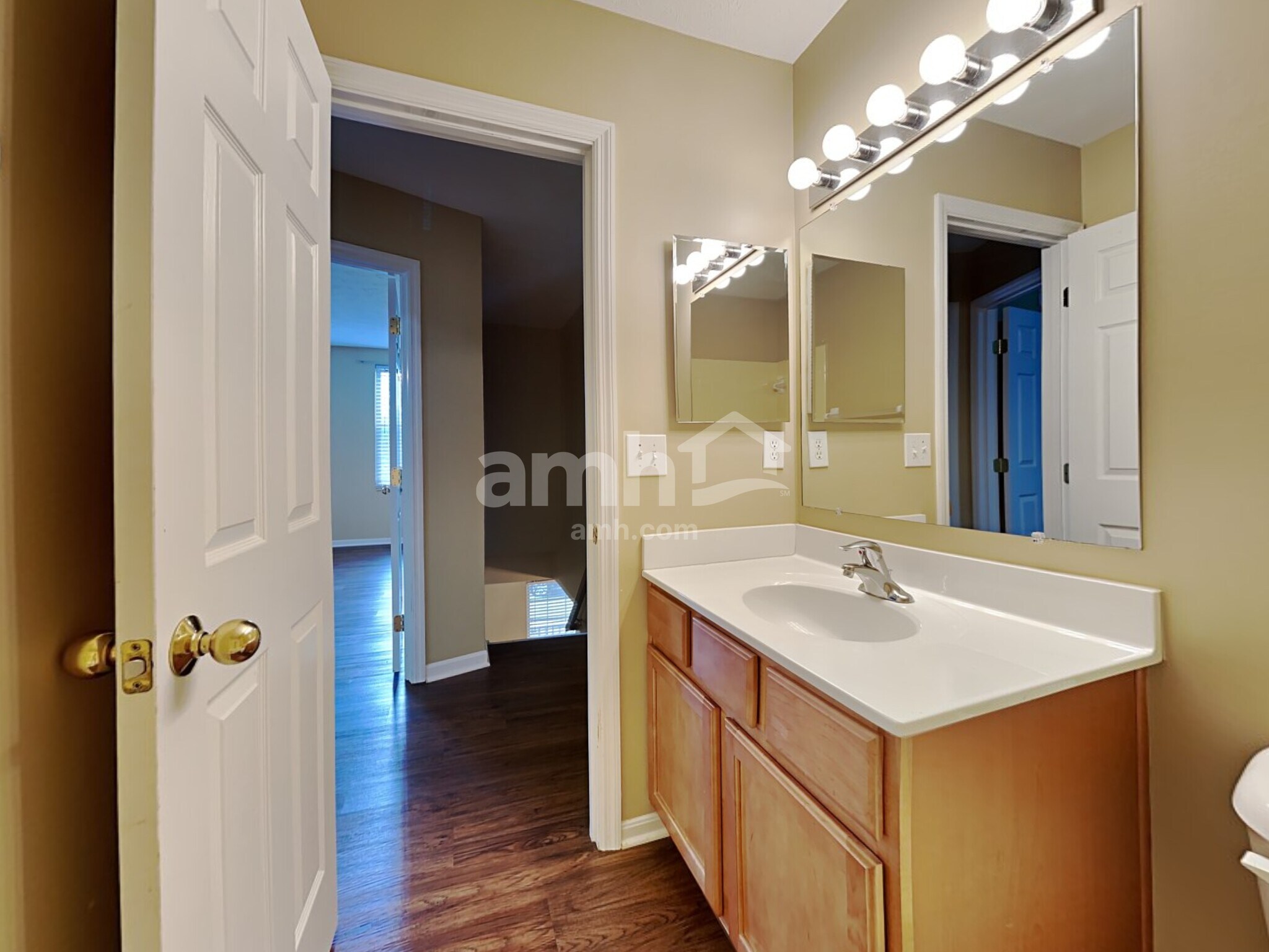 Building Photo - 180 Regency Sq