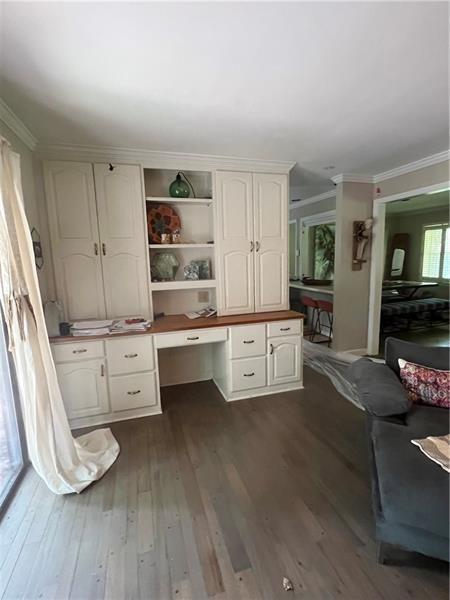 Building Photo - 276 Colewood Way NW