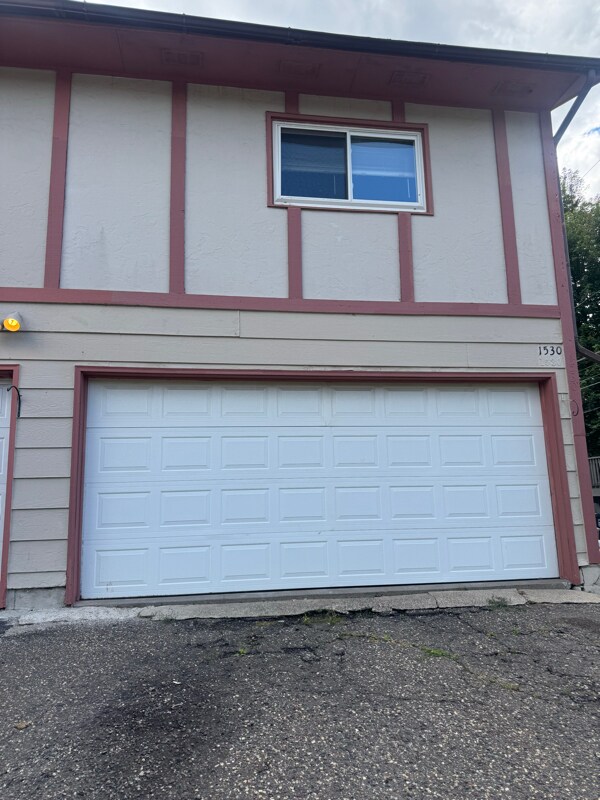 Building Photo - 1530 Larpenteur Ave E