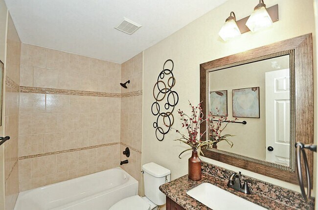 Building Photo - 12225 Medina Lake Dr