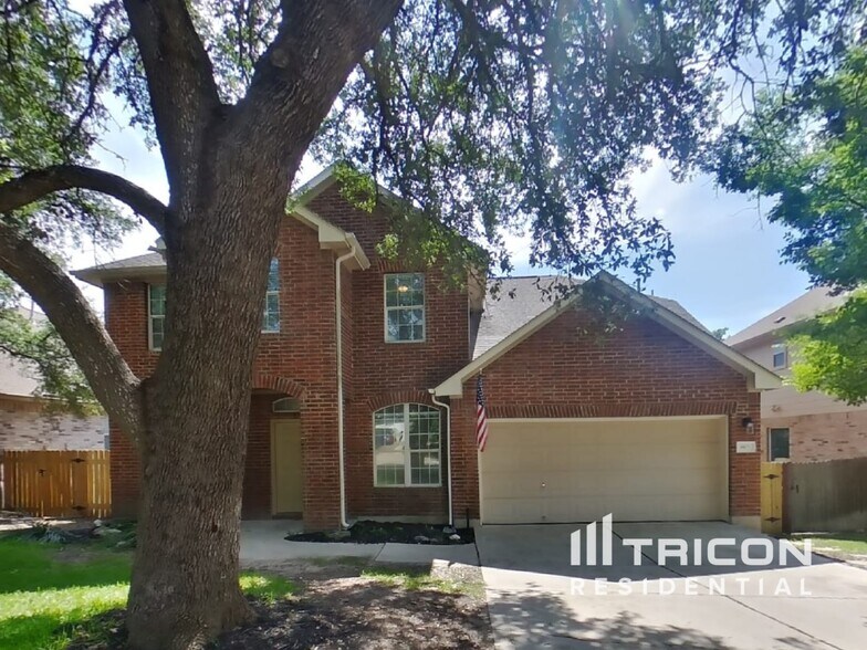 Primary Photo - 405 Red Hawk Dr