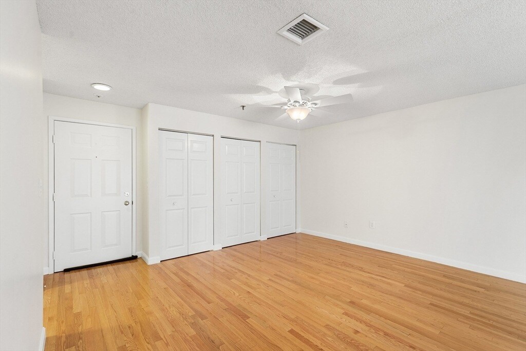 Building Photo - 3920 Mystic Valley Pky