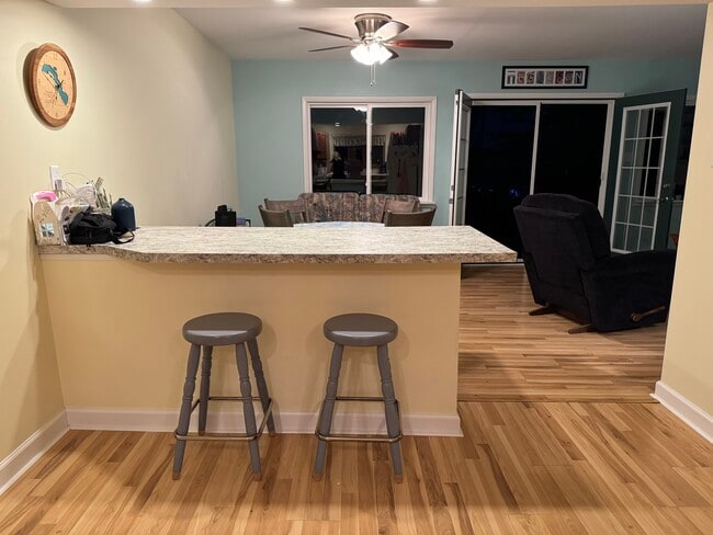 Building Photo - Gougeon Lake House