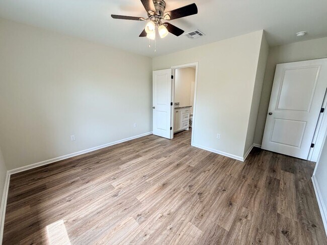 Building Photo - Brand new 2BR/2BA Duplex in Lake Charles!!