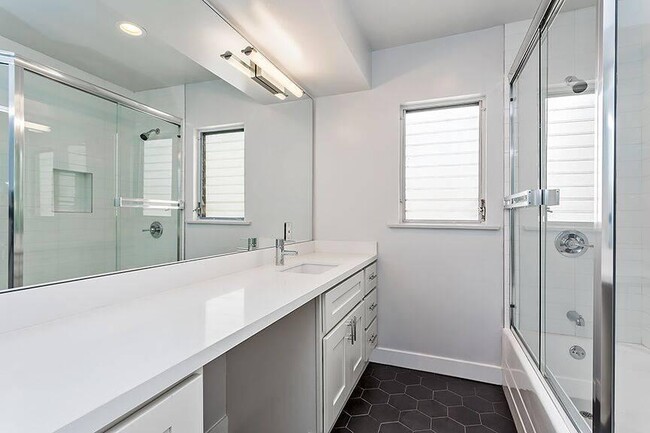 Building Photo - 2.0 bedroom in Temple City California 91780