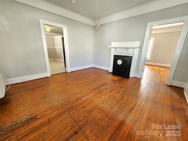 Building Photo - 37 Kesler St