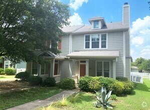 Building Photo - 2 Bed 1.5 Bath Duplex in Plum Creek