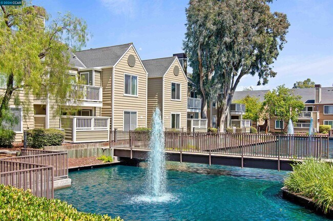 Primary Photo - 105 Reflections Dr