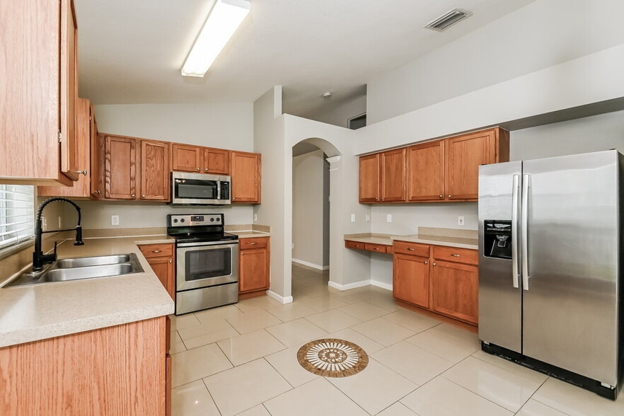 Building Photo - 11427 Misty Isle Ln