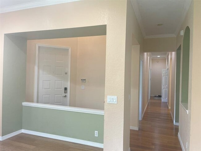 Building Photo - 5748 NW 119th Terrace