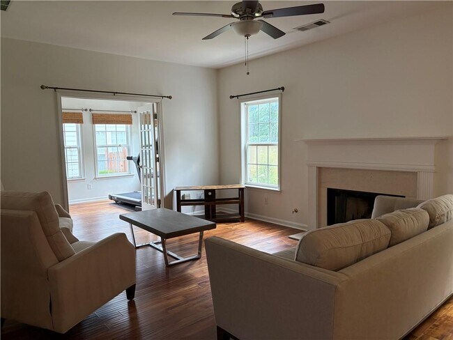 Building Photo - 12835 Morningpark Cir