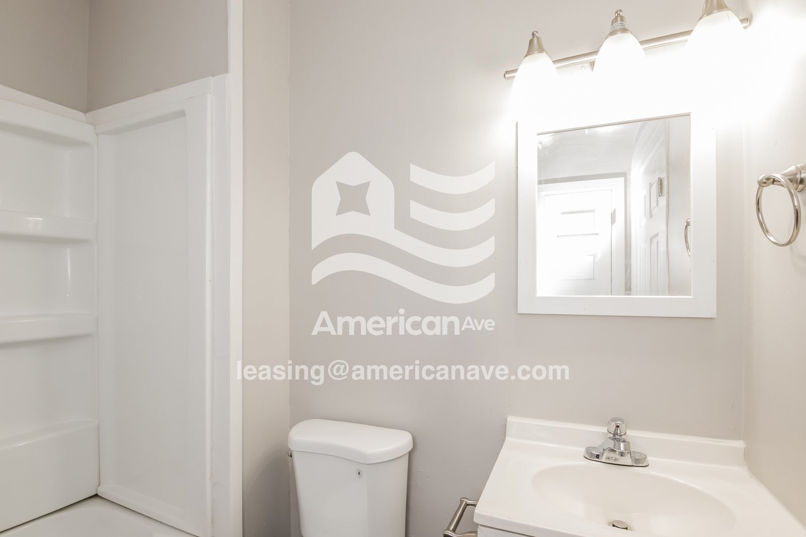 Building Photo - 1823 Sundale Ave