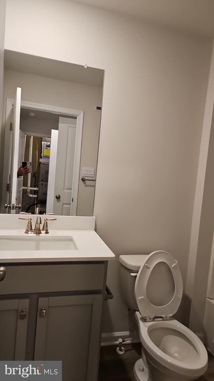 Building Photo - 30 Elliot Ln