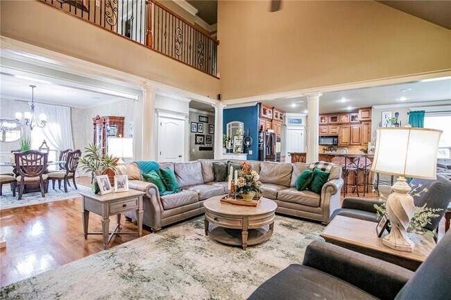 Building Photo - 1706 NW Autumn Ave