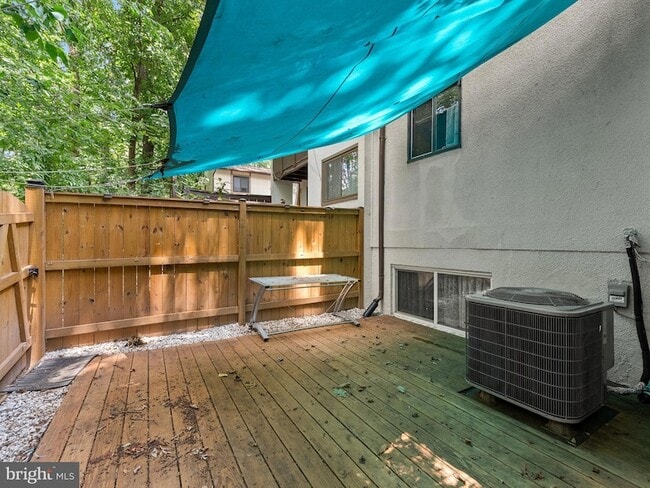 Building Photo - 2459 Pyrenees Ct