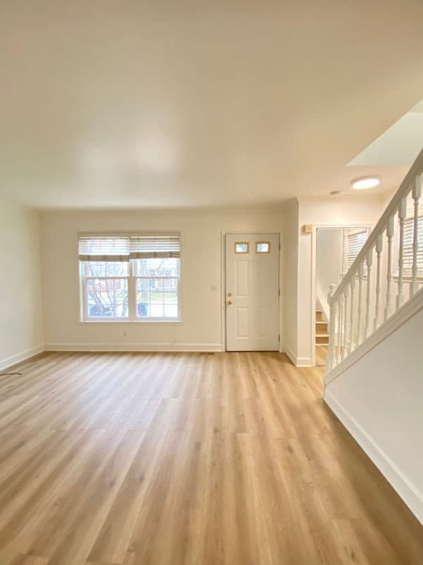 Building Photo - 1471 Bird Ave