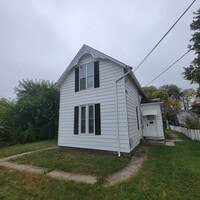 Building Photo - 127 N 9th St