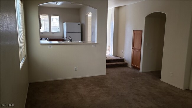 Building Photo - 10384 Midseason Mist St