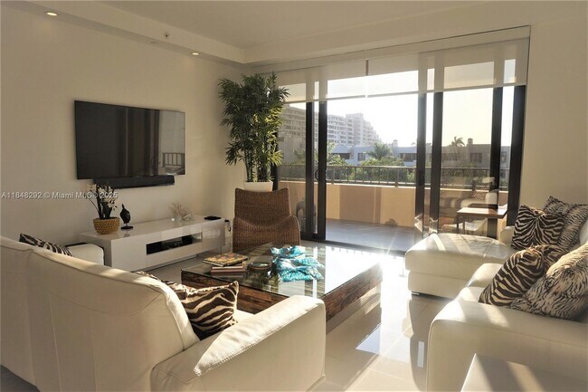 Building Photo - 251 Crandon Blvd