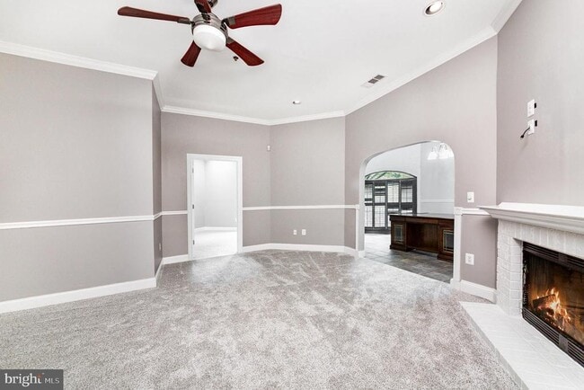 Building Photo - 600 Squire Ln