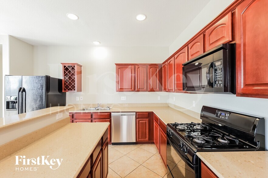 Building Photo - 25847 N 163rd Dr