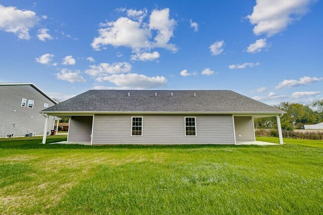 Building Photo - 2497 Susan Ann Dr