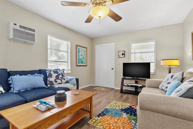 Building Photo - 504 Milwaukee Ave