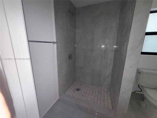 Building Photo - 1354 NW 36th St