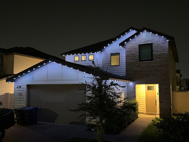 Building Photo - 1322 Sambar Lp