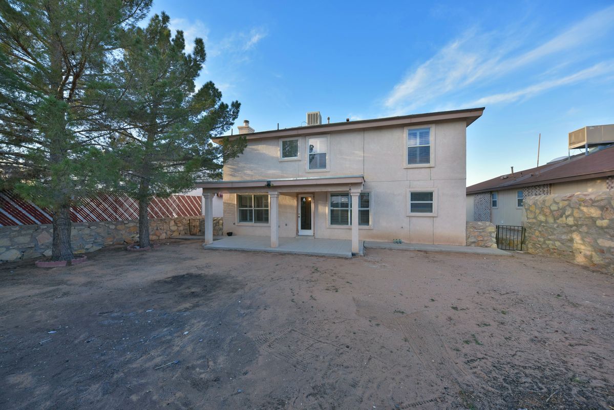 Building Photo - 12484 Tierra Espada Dr