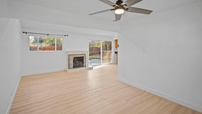 Building Photo - 5 Ormond Ct